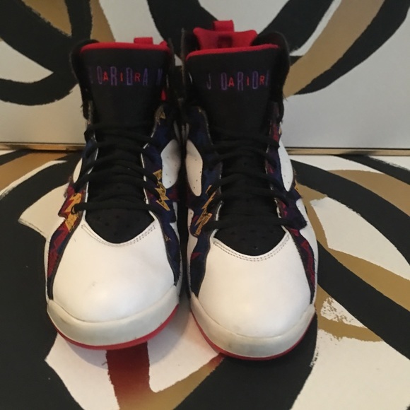 Retro 7 - Picture 3 of 3